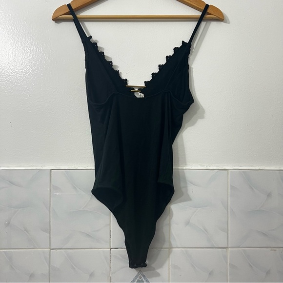 Free People Intimately S Black V Neck Boho Coquette Stretchy Lace Trim Bodysuit - Picture 6 of 12